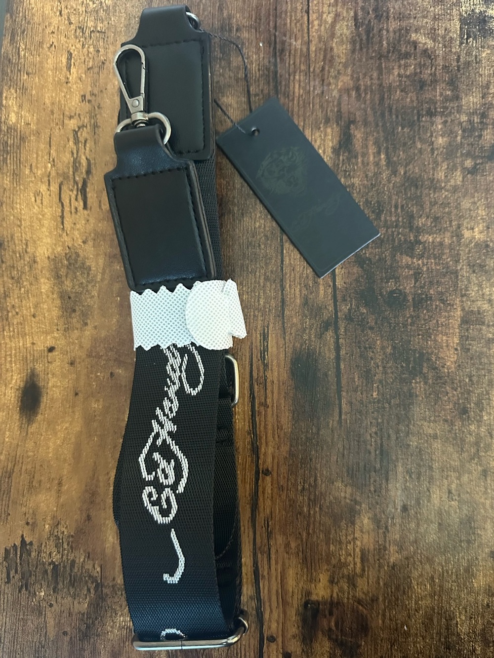 Ed Hardy Black Crossbody Bag Strap with White Script Guitar Strap Style NWT - Picture 4 of 4